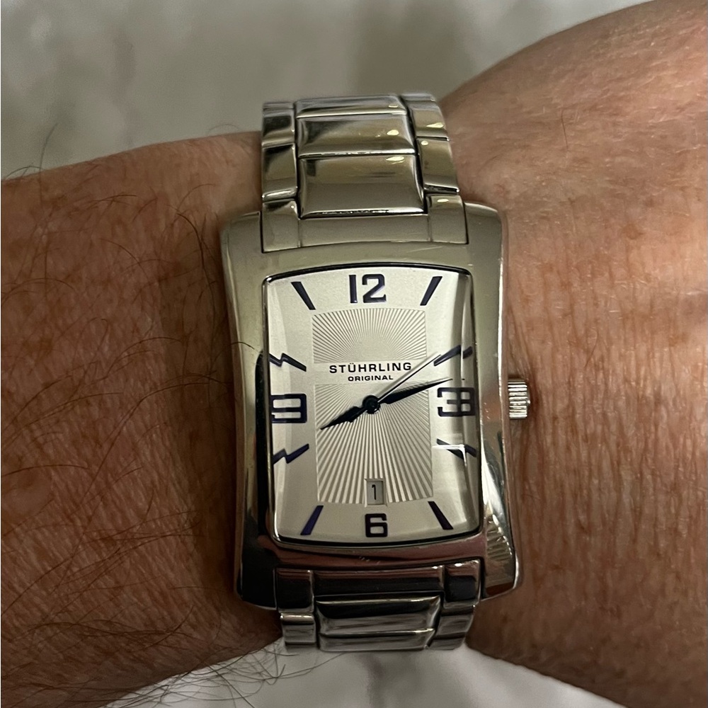 Men’s STUHRLING watch, great condition
